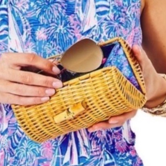 Lilly Pulitzer Wicker Case with "Boca Blue Its A Sailabration" Lining - NWT - Picture 5 of 12